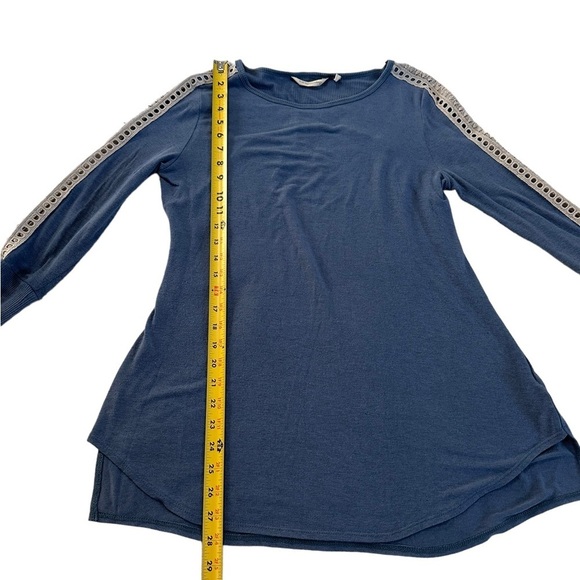 Soft Surroundings Cassidie Ribbed Tunic Top Blue Cream Eyelet Lace trim … - Picture 10 of 17